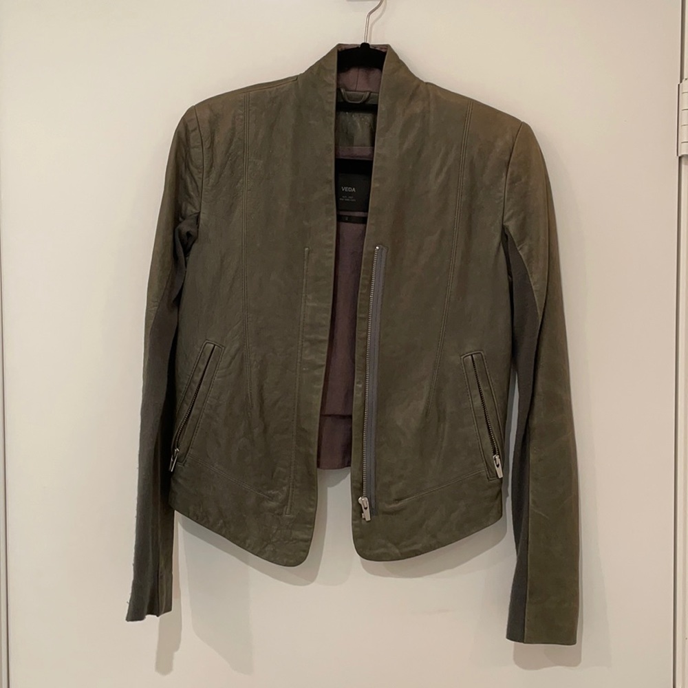 Veda cropped leather jacket